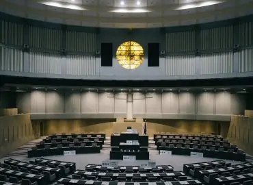 découvrez le rôle essentiel du comité d'entreprise dans la protection des droits des travailleurs et l'amélioration des conditions de travail. apprenez comment les conseils d'entreprise collaborent avec les employeurs pour favoriser un environnement de travail harmonieux et productif.
