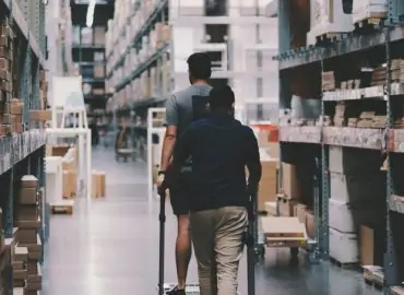 découvrez notre guide complet sur la gestion des stocks. optimisez votre inventaire, améliorez vos processus et maximisez vos profits grâce à des stratégies efficaces et des outils adaptés.
