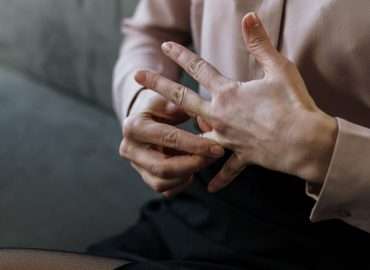 découvrez des conseils et des informations utiles sur le divorce, y compris les procédures légales, les implications émotionnelles et les étapes pour une séparation sereine et respectueuse.