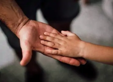 découvrez tout ce qu'il faut savoir sur la pension alimentaire pour enfants, y compris les droits et obligations des parents, les calculs de soutien et les recours possibles en cas de litige. assurez-vous de comprendre les enjeux liés à cette aide financière essentielle pour le bien-être de vos enfants.