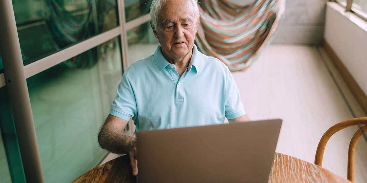 découvrez l'importance de traiter les comportements inappropriés au travail. notre guide sur les fautes graves vous aide à comprendre les implications, les conséquences juridiques et les mesures à prendre en cas de manquement sérieux au sein d'une organisation.