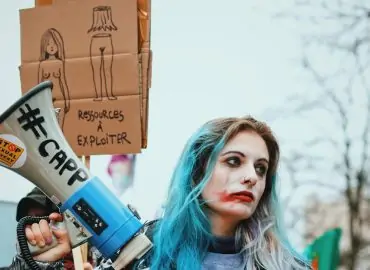 la harassment sexuel est un comportement inacceptable qui affecte la dignité et la sécurité des individus. découvrez ce que cela implique, les symptômes, et les mesures à prendre pour le combattre et le prévenir dans tous les environnements.