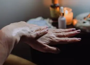 découvrez le temps thérapeutique : un concept essentiel pour améliorer votre bien-être mental et physique. apprenez à optimiser vos moments de détente et de réflexion pour favoriser la guérison et l'épanouissement personnel.