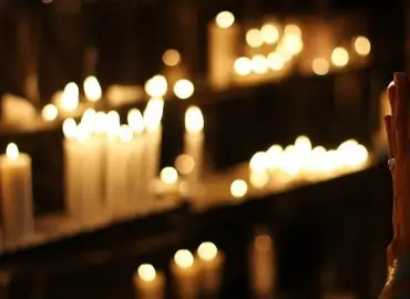 découvrez l'univers fascinant des religions à travers le monde. explorez les croyances, pratiques et traditions qui unissent des millions de personnes et façonnent nos sociétés. plongez dans l'histoire, la philosophie et les valeurs des grandes religions et enrichissez votre compréhension spirituelle.