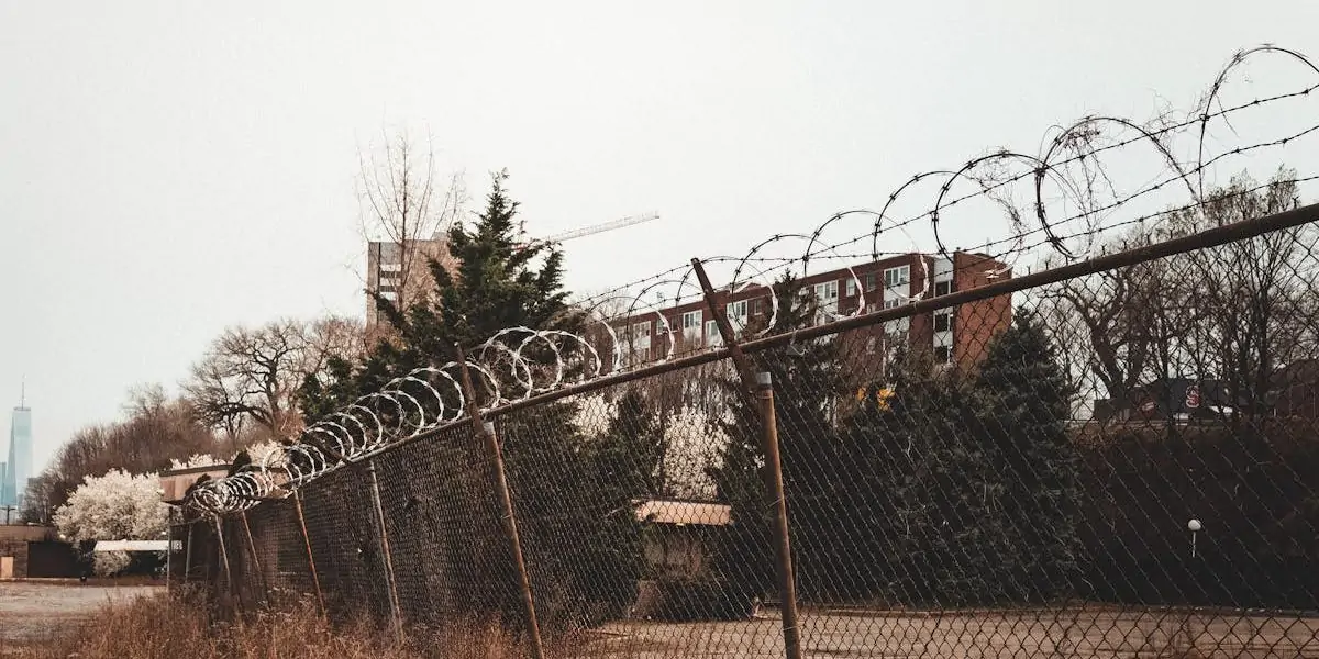 découvrez l'importance de la protection de la propriété intellectuelle pour sécuriser vos innovations et créations. apprenez les différentes formes de protection, les droits qui en découlent et comment préserver votre patrimoine intellectuel dans un monde numérique en constante évolution.