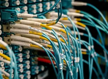 découvrez tout ce qu'il faut savoir sur la résiliation d'un contrat d'apprentissage : enjeux, procédures à suivre et conseils pratiques pour assurer une séparation harmonieuse entre l'apprenti et l'entreprise.