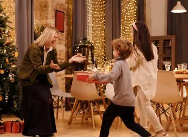 découvrez notre sélection de cadeaux uniques et originaux pour toutes les occasions. faites plaisir à vos proches avec des idées de cadeaux personnalisés qui marquent les esprits et créent des souvenirs inoubliables.