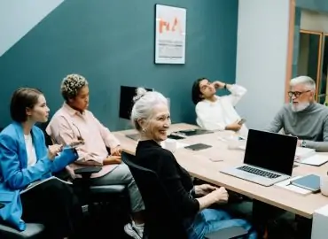 découvrez les enjeux de la violence en milieu de travail, ses conséquences sur la santé mentale des employés et les stratégies de prévention efficaces pour créer un environnement de travail sain et sécurisé.