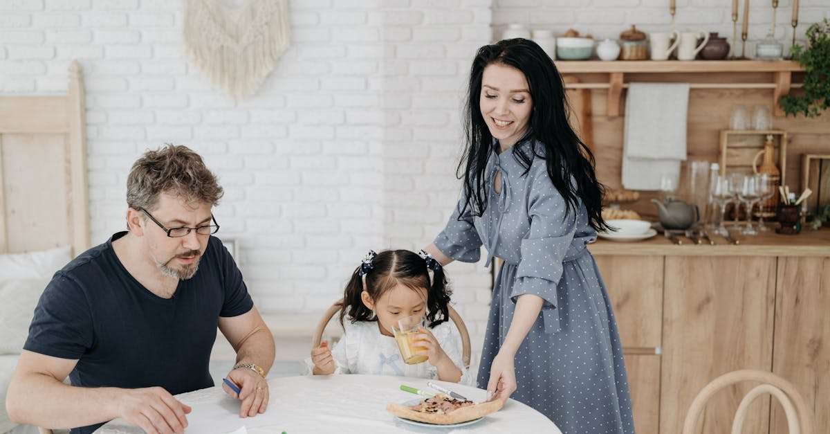 découvrez tout ce qu'il faut savoir sur l'adoption : processus, étapes, conseils pour futurs parents et ressources utiles pour accueillir un enfant dans votre famille.