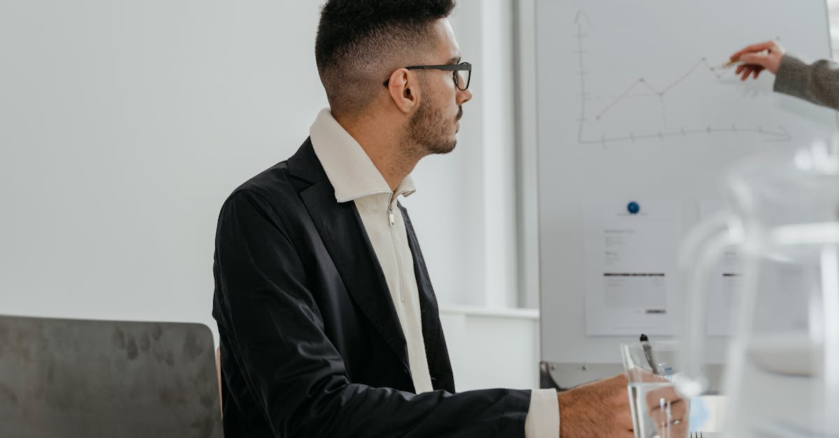 découvrez les droits des employés, une clé essentielle pour garantir un environnement de travail équitable et respectueux. informez-vous sur les lois du travail, la protection contre la discrimination et l'importance des contrats pour défendre vos droits au sein de l'entreprise.