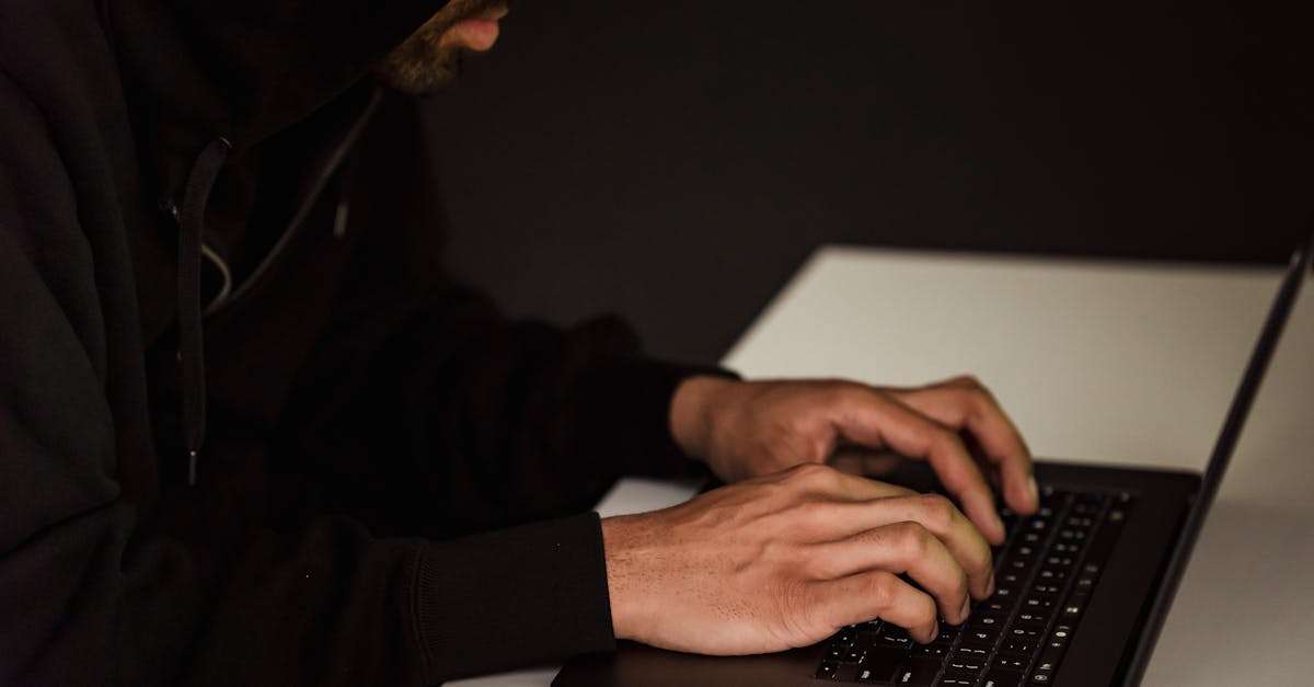 découvrez les différents types de fraudes, leurs conséquences et les moyens de s'en protéger. informez-vous sur les méthodes employées par les fraudeurs et apprenez comment assurer la sécurité de vos informations personnelles.