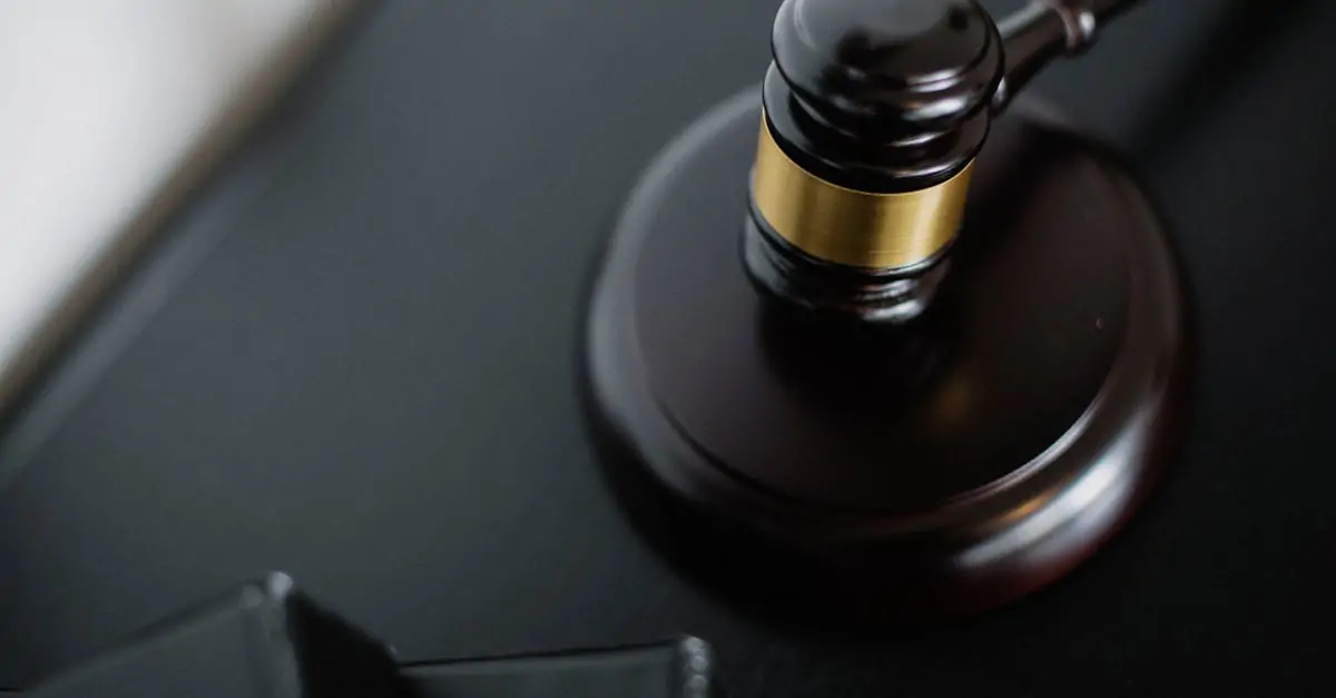 dĂ©couvrez les diffĂ©rentes sanctions lĂ©gales qui peuvent ĂȘtre appliquĂ©es en cas de non-respect des lois. notre guide vous informe sur les types de sanctions, leur portĂ©e et leurs implications pour les entreprises et les particuliers. restez informĂ© sur vos droits et obligations juridiques.