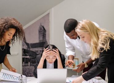 découvrez les enjeux du harcèlement moral, ses impacts sur le bien-être et la santé mentale, ainsi que des conseils pour le reconnaître et s'en protéger. informez-vous sur vos droits et les ressources disponibles pour combattre cette forme de violence psychologique.