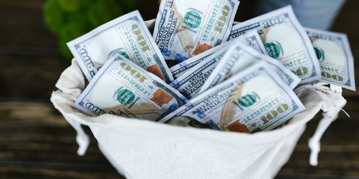 découvrez tout ce qu'il faut savoir sur les dépôts bancaires : types de comptes, taux d'intérêt, sécurité des fonds et conseils pour optimiser vos économies. informez-vous sur les meilleures options pour gérer votre argent avec efficacité.