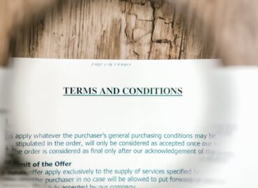 découvrez les étapes et les conditions essentielles pour mettre fin à un contrat à durée déterminée. obtenez des conseils pratiques sur la résiliation anticipée, les droits des employés, et les implications juridiques pour une transition en douceur.