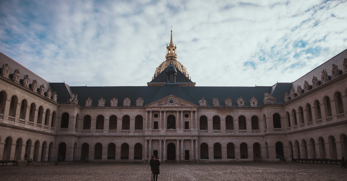 découvrez tout ce qu'il faut savoir sur l'invalidité : définitions, types, droits et démarches à suivre pour les personnes en situation d'invalidité. informez-vous sur les aides disponibles et les ressources qui peuvent vous accompagner.