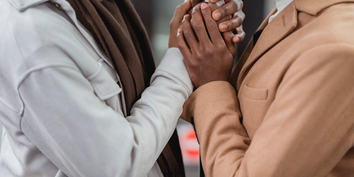 découvrez les nuances et les enjeux du sexe en public dans notre article. explorez les aspects légaux, les motivations et les expériences vécues autour de cette pratique controversée, tout en respectant les limites du consentement et de la vie privée.