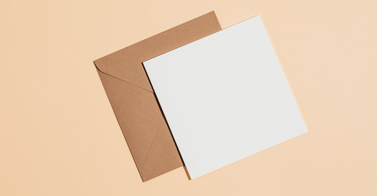 découvrez comment rédiger une lettre de démission professionnelle et efficace. suivez nos conseils pour exprimer votre décision de manière claire tout en préservant vos relations professionnelles.