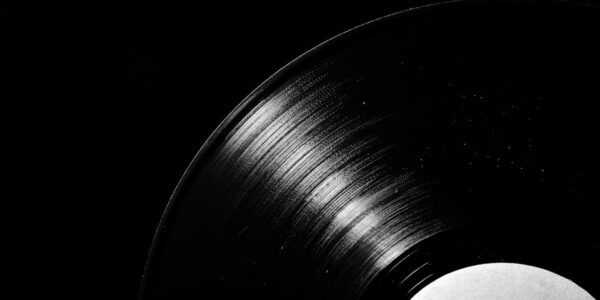 découvrez les causes, symptômes et traitements de la hernie discale. informez-vous sur les solutions pour soulager la douleur et protéger votre dos.