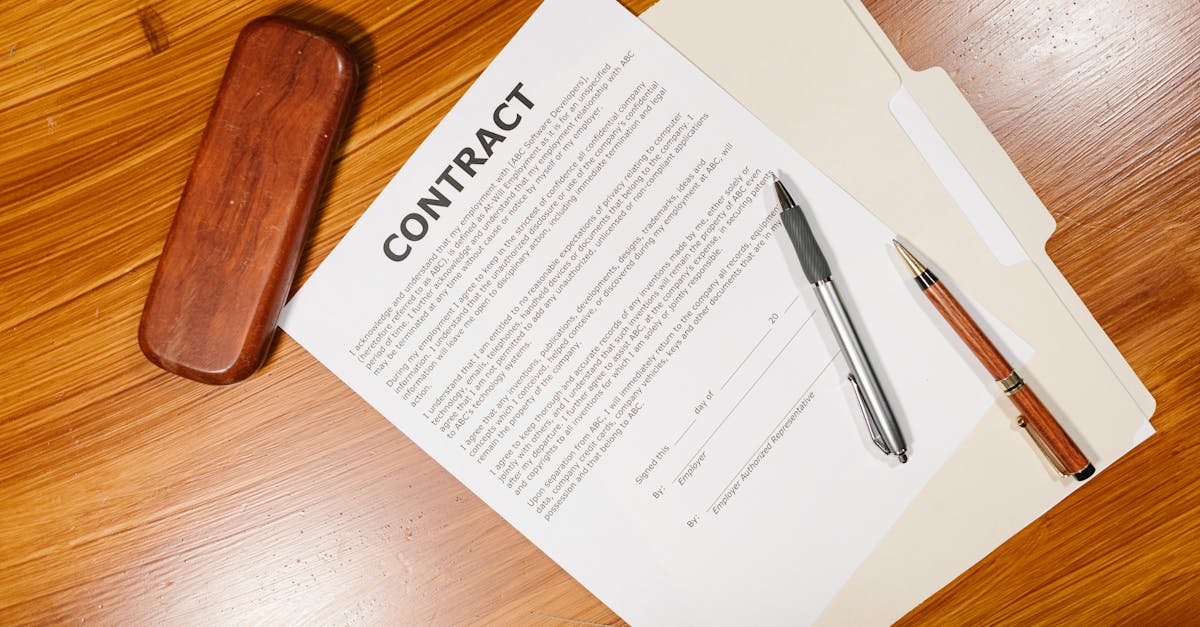 découvrez tout ce qu'il faut savoir sur les faux contrats de travail : comment les reconnaître, les risques encourus, les conséquences juridiques et les moyens de se protéger contre les arnaques et fraudes liées à l'emploi.