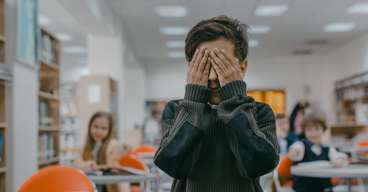 découvrez ce qu'est le harcèlement, ses différentes formes et comment le reconnaître pour mieux se protéger ou aider les victimes. conseils, ressources et actions pour lutter efficacement contre le harcèlement.