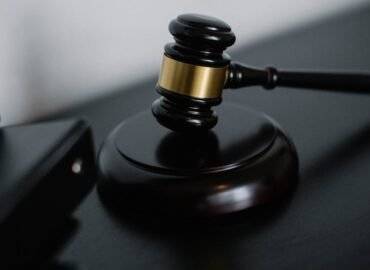 découvrez tout ce qu'il faut savoir sur le droit des successions : règles d'héritage, partage des biens, droits des héritiers et démarches juridiques en france.