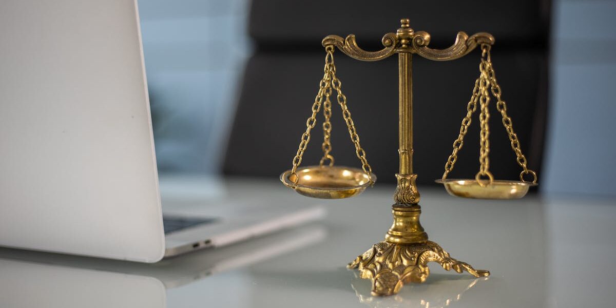 découvrez le rôle et le fonctionnement du pouvoir judiciaire, ses missions principales et son importance dans le maintien de la justice et de l’état de droit.