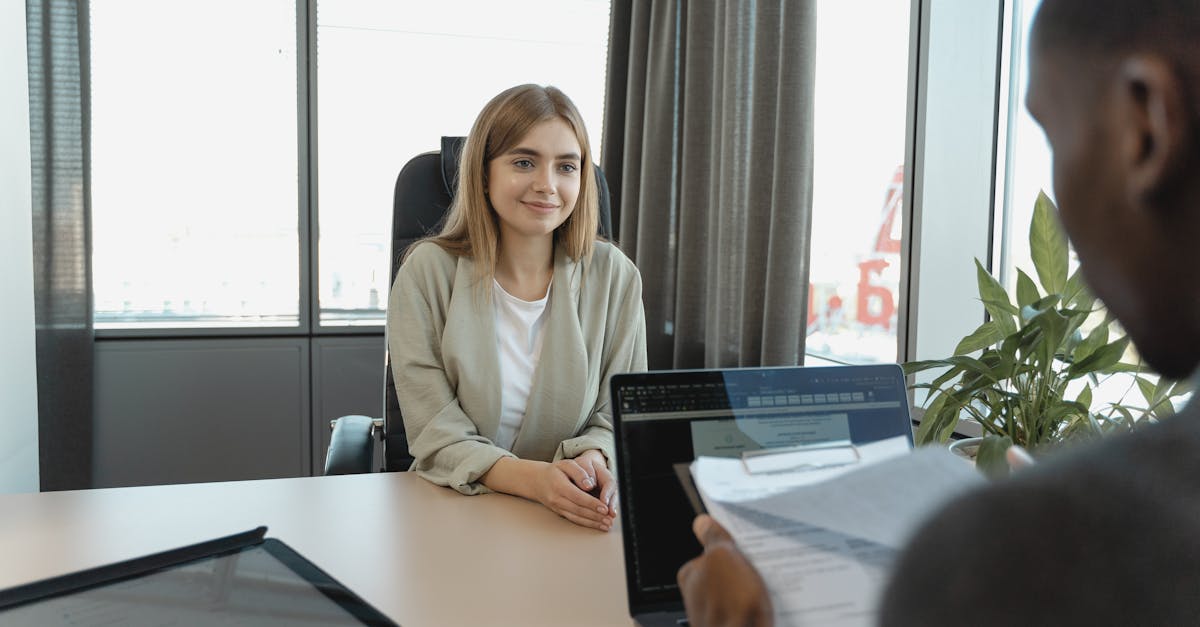 découvrez comment bien vous préparer à un entretien de licenciement : conseils pratiques, étapes clés et astuces pour gérer la situation avec professionnalisme et sérénité.