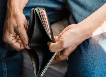 découvrez tout ce que vous devez savoir sur les allocations de chômage en france : conditions d'éligibilité, montant des aides, démarches à suivre et conseils pratiques pour mieux gérer votre situation financière pendant votre recherche d'emploi.