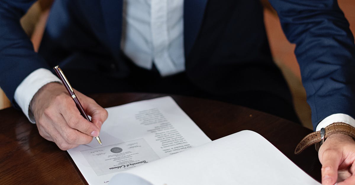découvrez le rôle, les missions et les responsabilités de l'attorney general : chef de la justice, défenseur de l'intérêt public et garant de l'état de droit dans le système judiciaire.