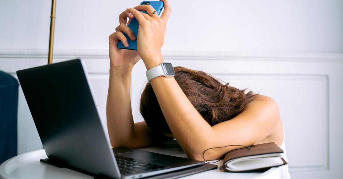 découvrez les causes de la stagnation de carrière, identifiez les signes et explorez des solutions concrètes pour retrouver motivation et progression professionnelle.