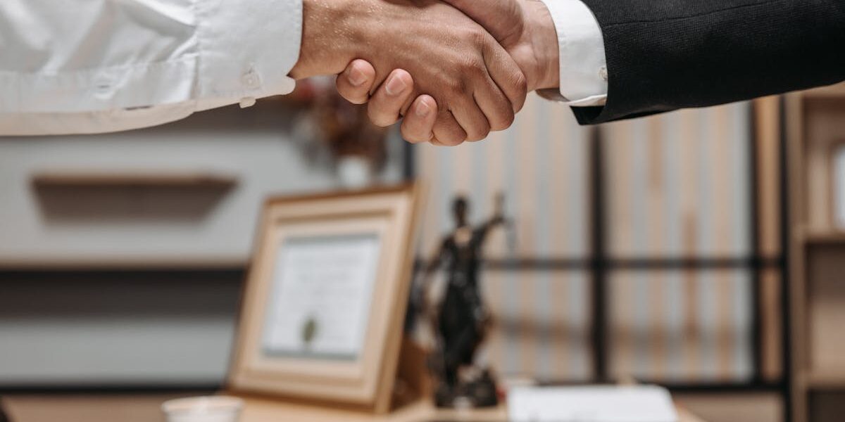 découvrez tout ce qu'il faut savoir sur l'amendement de contrat : définition, importance, étapes clés et conseils pratiques pour modifier un contrat en toute sécurité juridique.