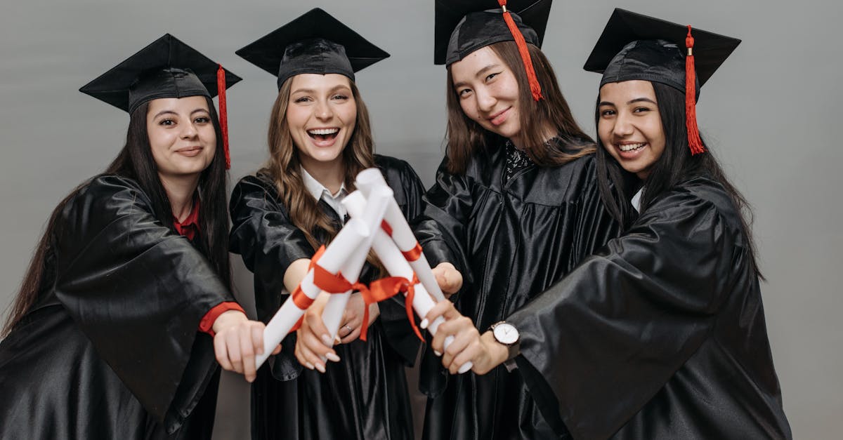 découvrez tout ce qu'il faut savoir sur le certificat de dévolution : utilité, démarches pour l'obtenir et documents requis après un décès dans le cadre d'une succession.