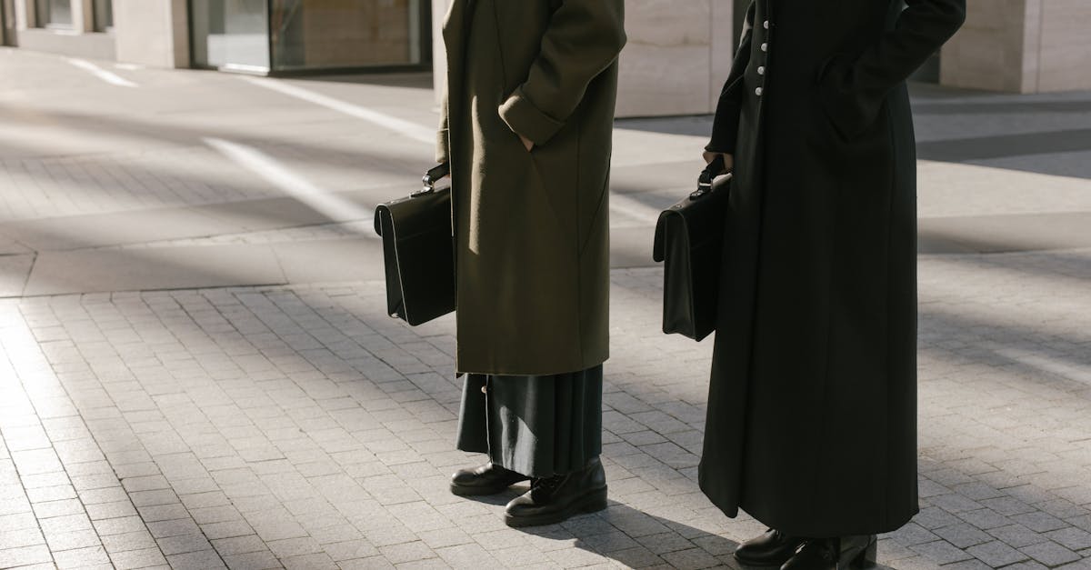 découvrez tout ce qu'il faut savoir sur le coût d’un avocat : honoraires, facturation, facteurs influençant les prix et astuces pour maîtriser votre budget juridique.