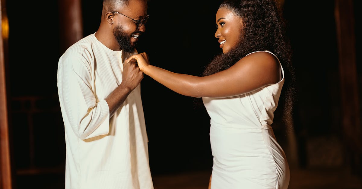 découvrez tout sur le mariage de convenance : définition, raisons d'y avoir recours, avantages et inconvénients, implications légales et témoignages. informez-vous sur cette forme particulière d'union.