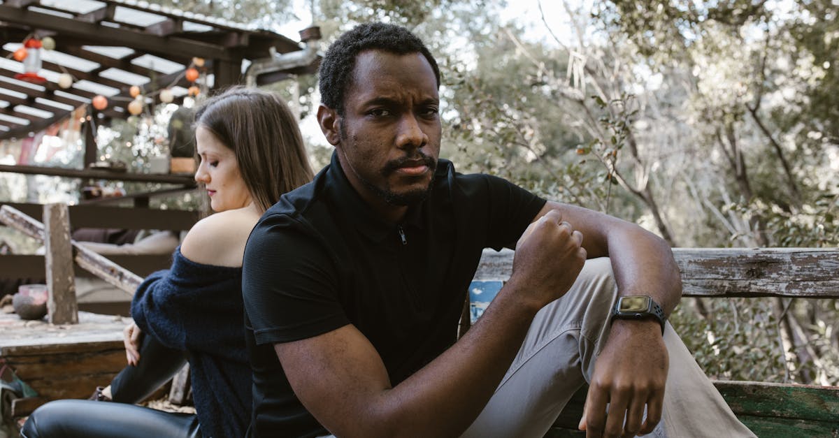 découvrez la médiation, un processus de résolution des conflits basé sur le dialogue et la recherche d’accords amiables. apprenez comment un médiateur facilite la communication et trouve des solutions durables pour les parties concernées.