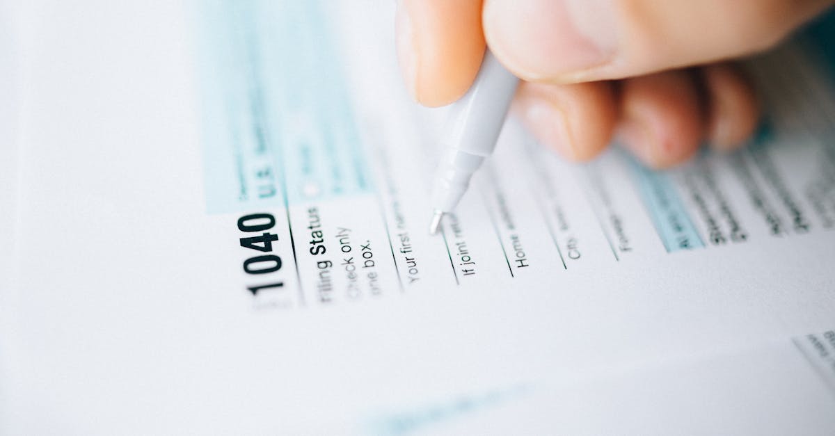 découvrez les bases essentielles du droit fiscal : principes, règles et concepts clés pour mieux comprendre la fiscalité et optimiser votre gestion financière.
