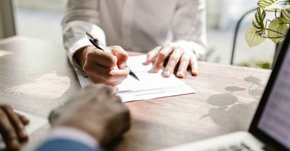 découvrez comment rédiger un avenant au contrat de travail : explications, conseils pratiques et exemples pour modifier légalement les conditions d'emploi en france.