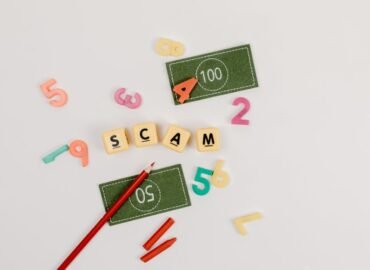 découvrez ce qu'est la fraude financière, ses différentes formes, ses conséquences et les moyens de s'en protéger efficacement.