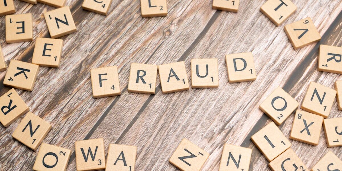découvrez ce qu'est la forgery (falsification), ses différentes formes, comment elle se manifeste dans divers domaines et les moyens de la détecter pour mieux vous en protéger.