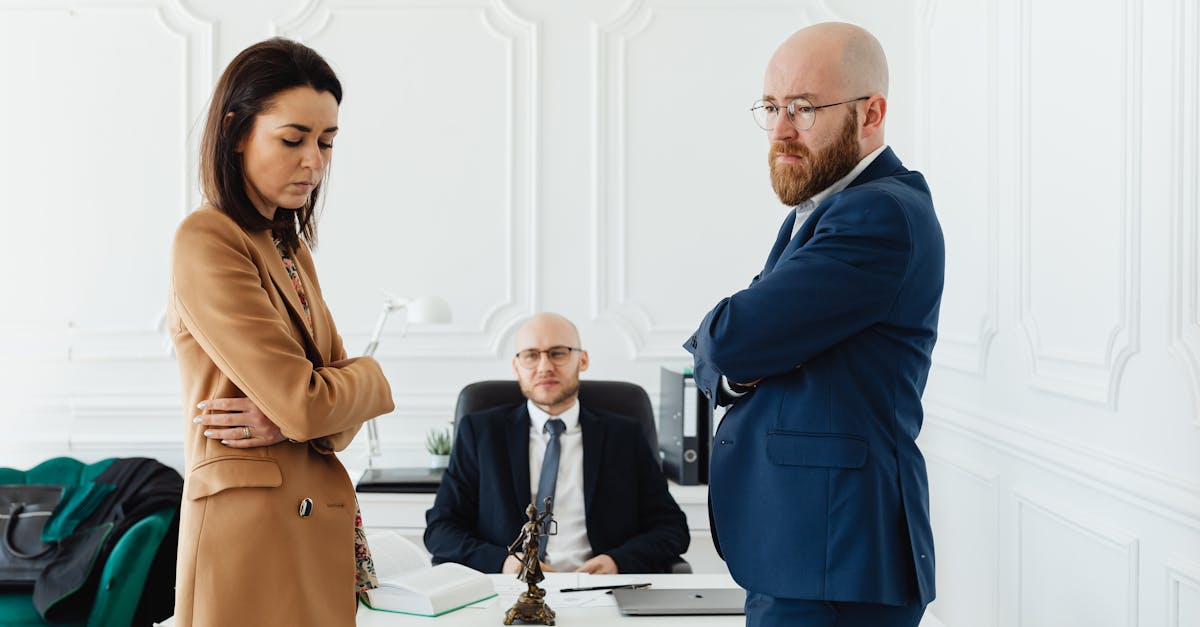 découvrez comment bien choisir votre avocat : conseils pratiques pour sélectionner le professionnel du droit adapté à vos besoins juridiques. trouvez le meilleur avocat pour défendre vos intérêts.