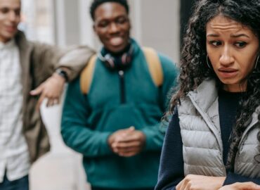 découvrez ce qu'est la violence narcissique, ses signes, ses conséquences et comment s'en protéger. informations, conseils et soutien pour les victimes de l'abus narcissique.
