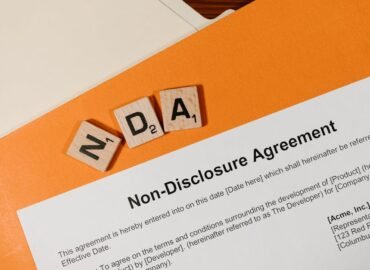 découvrez tout ce qu'il faut savoir sur le droit privé : ses branches, ses principes, et son importance dans la régulation des relations entre particuliers. une approche claire et concise pour mieux comprendre le droit privé en france.