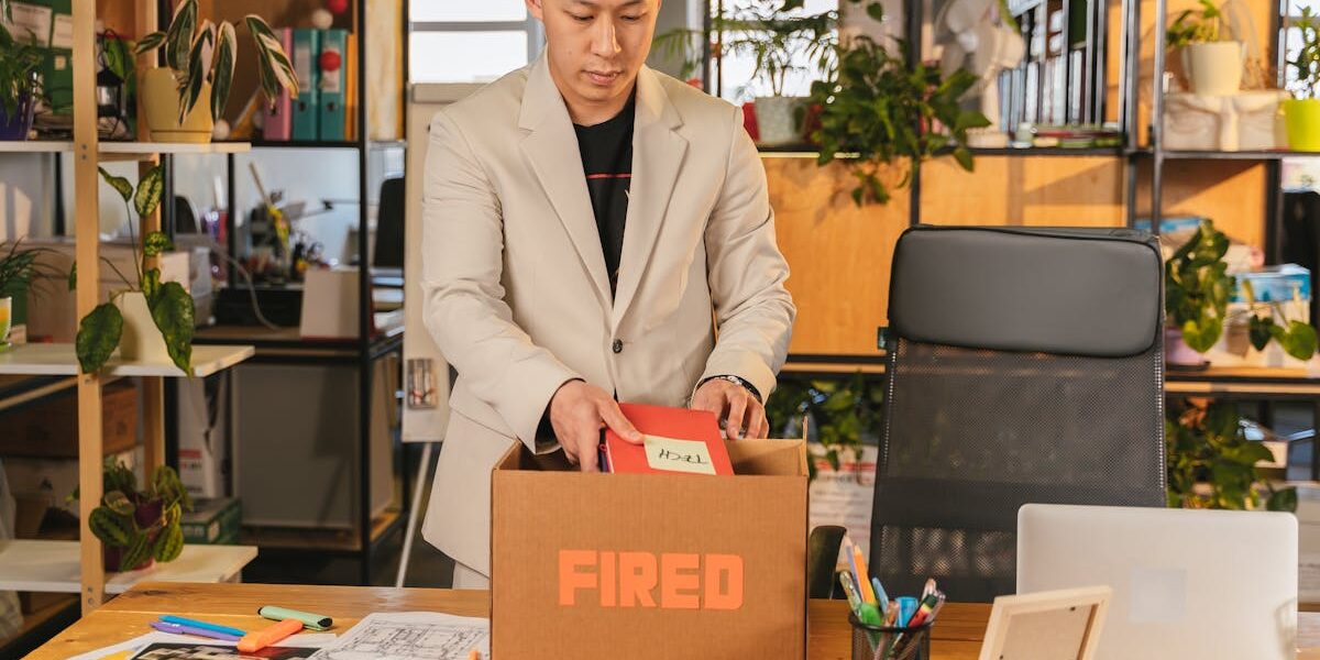 découvrez tout ce qu'il faut savoir sur la démission : démarches, conseils, exemples de lettres et droits du salarié pour quitter son emploi sereinement.