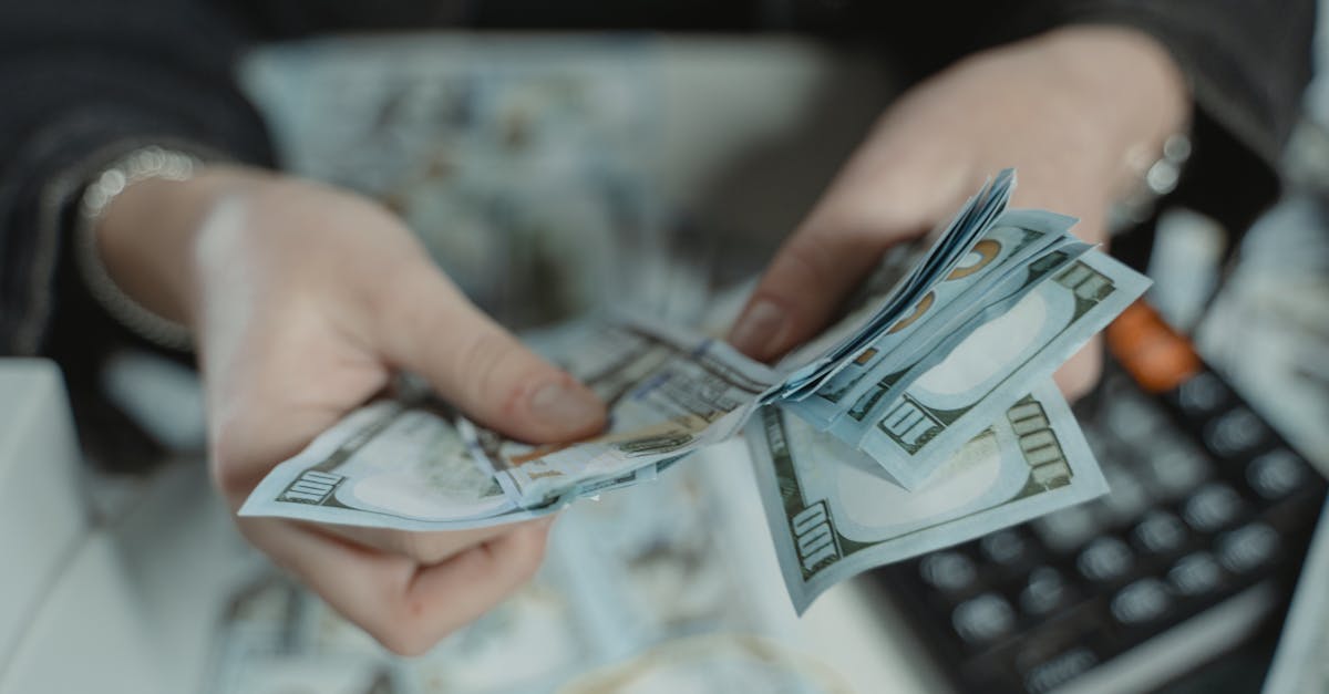 calculez facilement votre salaire net ou brut avec notre simulateur en ligne gratuit. estimez vos revenus selon votre statut, votre contrat et votre localisation en france en quelques clics.